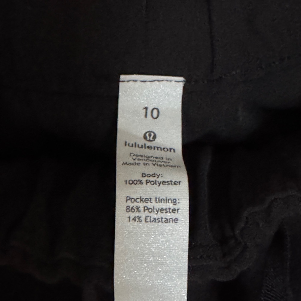 Lululemon on the Fly Black Mini Skirt - Picture 2 of 6